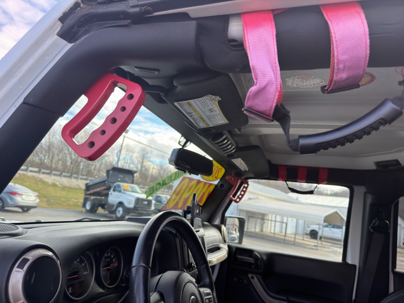 Jeep Wrangler Unlimited Sahara 4WD 2017