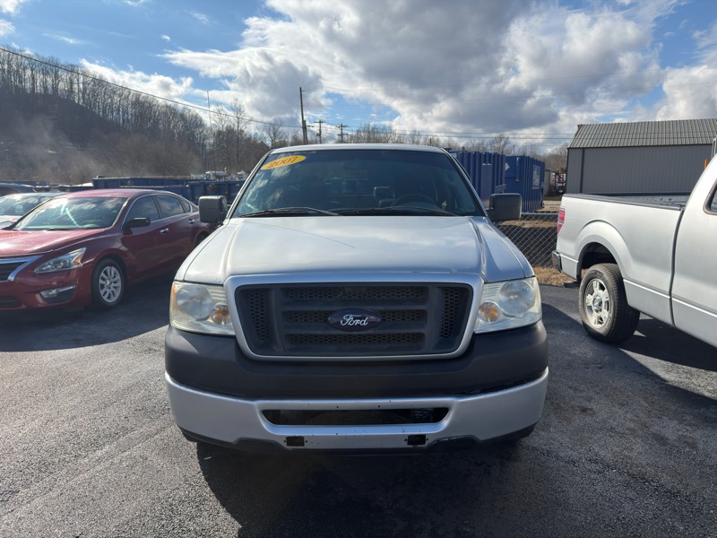 Ford F-150 2WD Reg Cab 141" XLT 2007