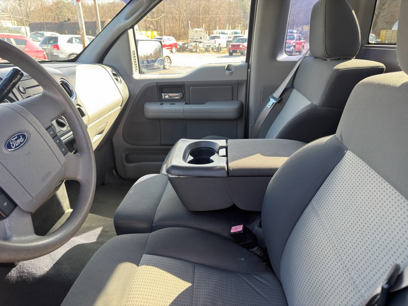 Ford F-150 2WD Reg Cab 141" XLT 2007