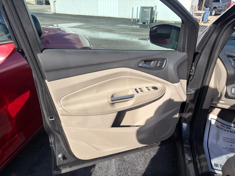 Ford Escape SE FWD 2016