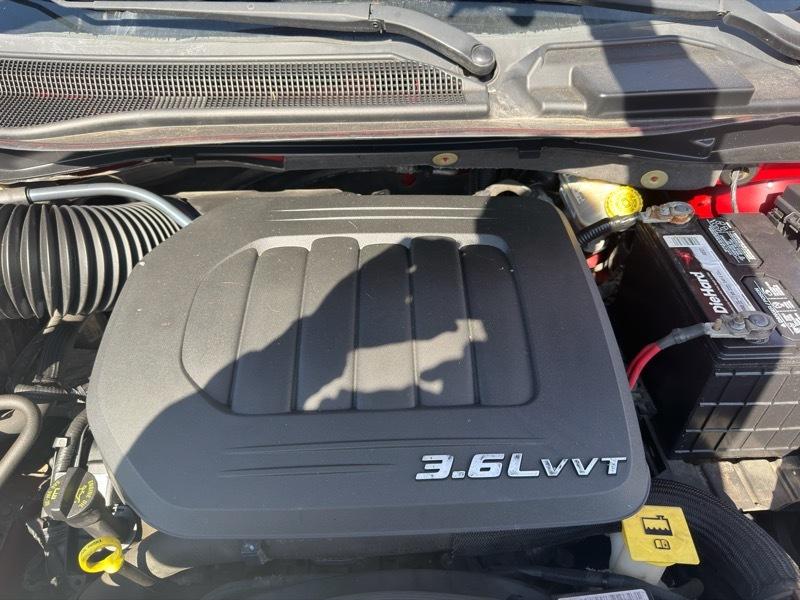 Dodge Grand Caravan SXT 2012