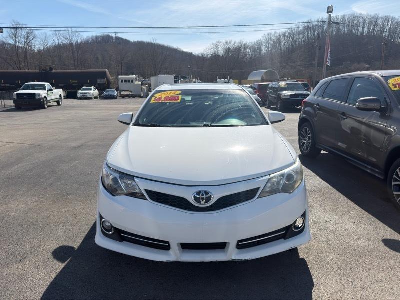 Toyota Camry 4dr Sdn SE Auto V6 2012