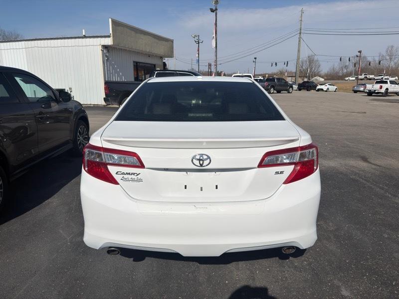 Toyota Camry 4dr Sdn SE Auto V6 2012