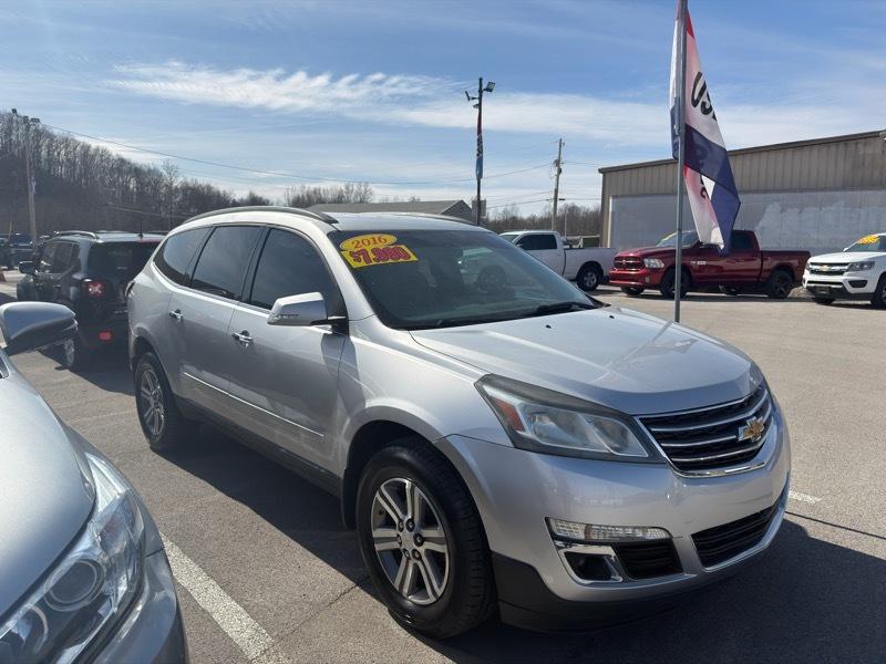 2016 Chevrolet Traverse 2LT FWD