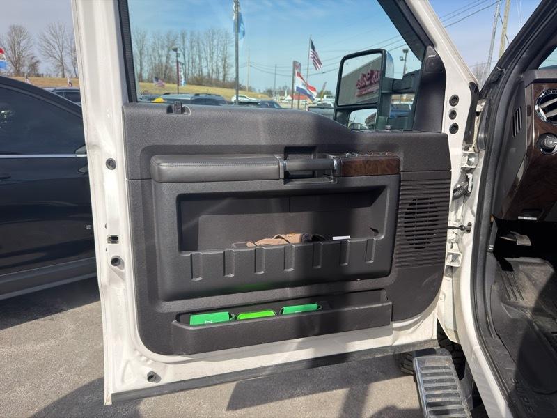 Ford F-250 SD Platinum Crew Cab 4WD 2016