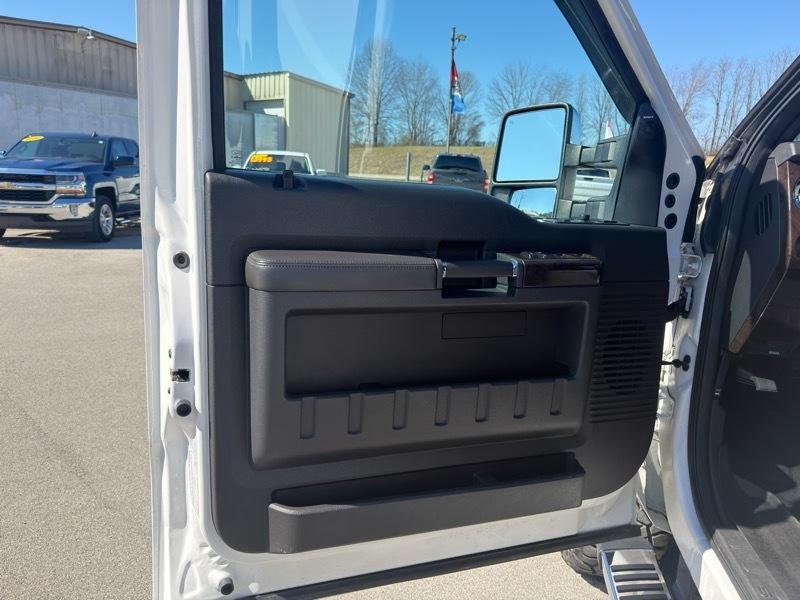 Ford F-250 SD Platinum Crew Cab 4WD 2016