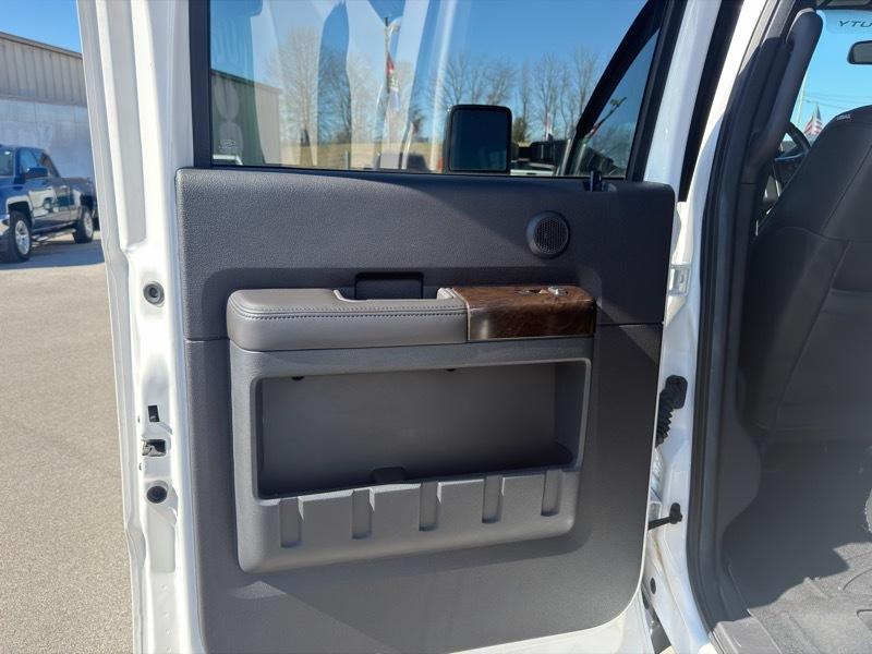 Ford F-250 SD Platinum Crew Cab 4WD 2016