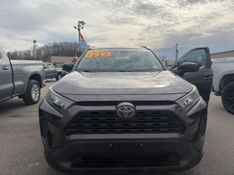 Toyota RAV4 LE 2019
