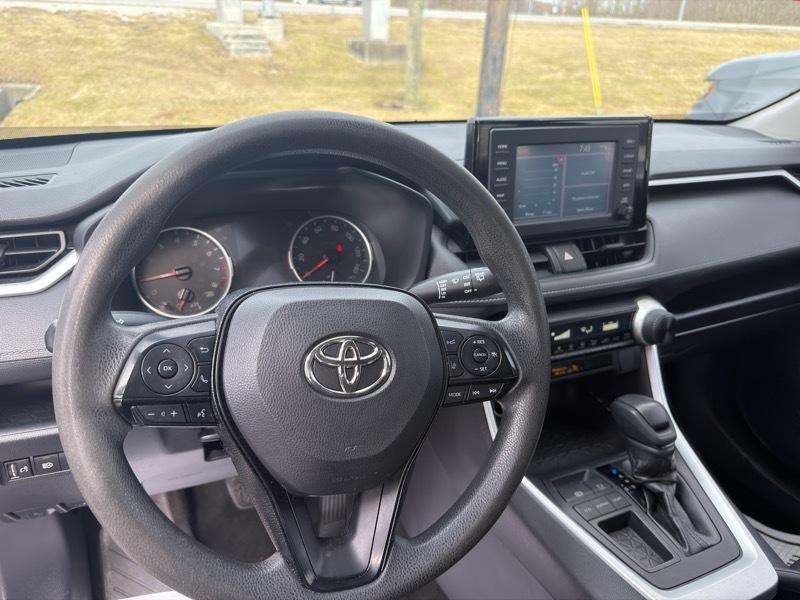Toyota RAV4 LE 2019