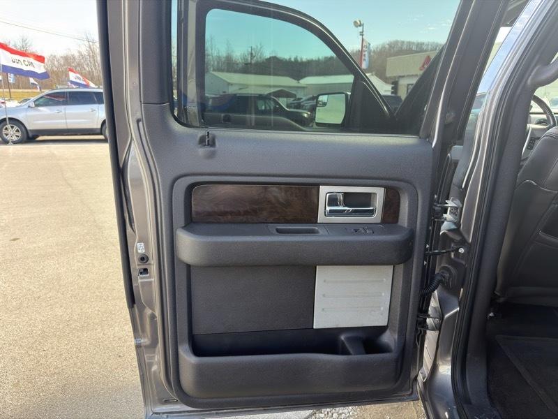Ford F-150 4WD SuperCrew 145" Platinum 2014