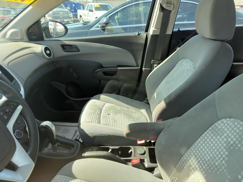 Chevrolet Sonic FL Auto Hatchback 2020