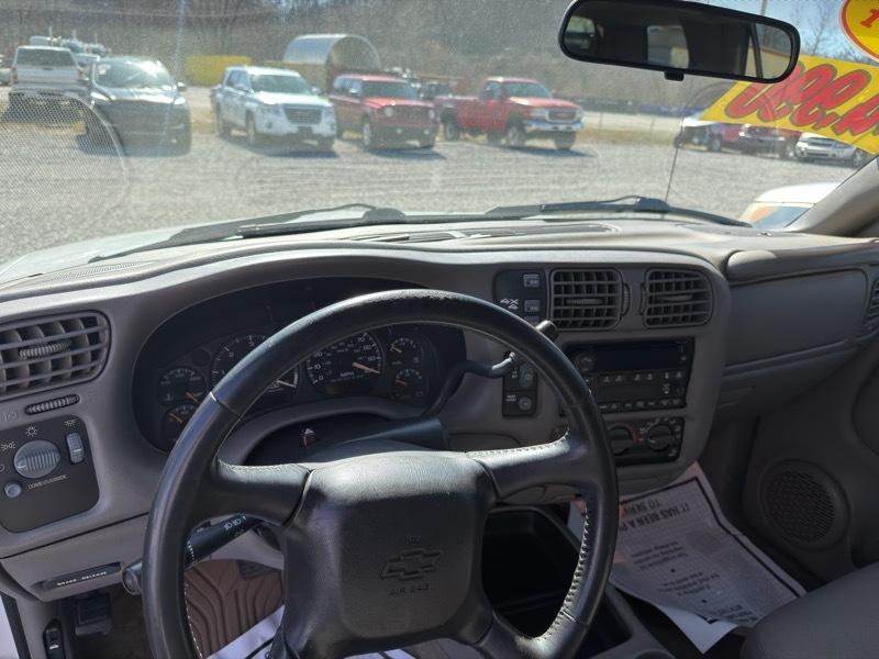 Chevrolet Blazer 4-Door 4WD LS 2004