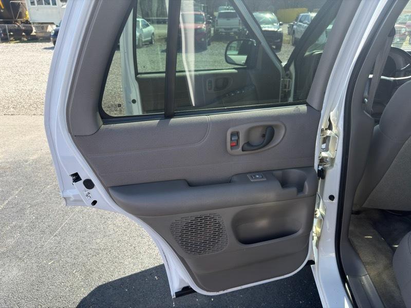 Chevrolet Blazer 4-Door 4WD LS 2004