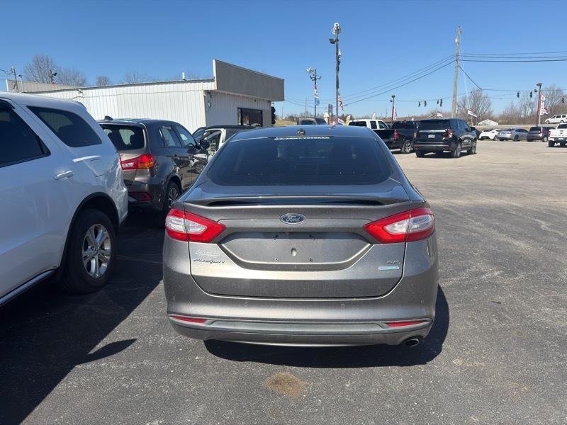 Ford Fusion SE 2013