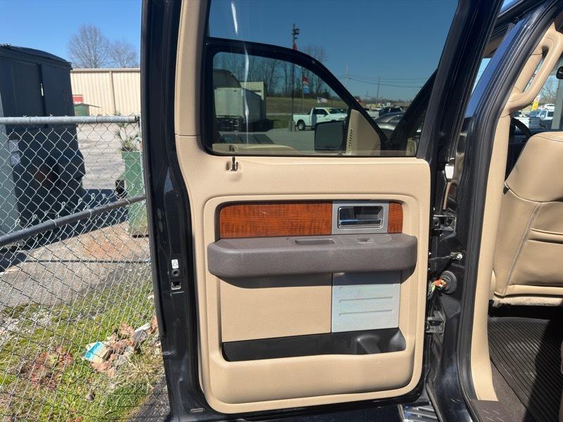 Ford F-150 4WD SuperCrew 139" Lariat 2010