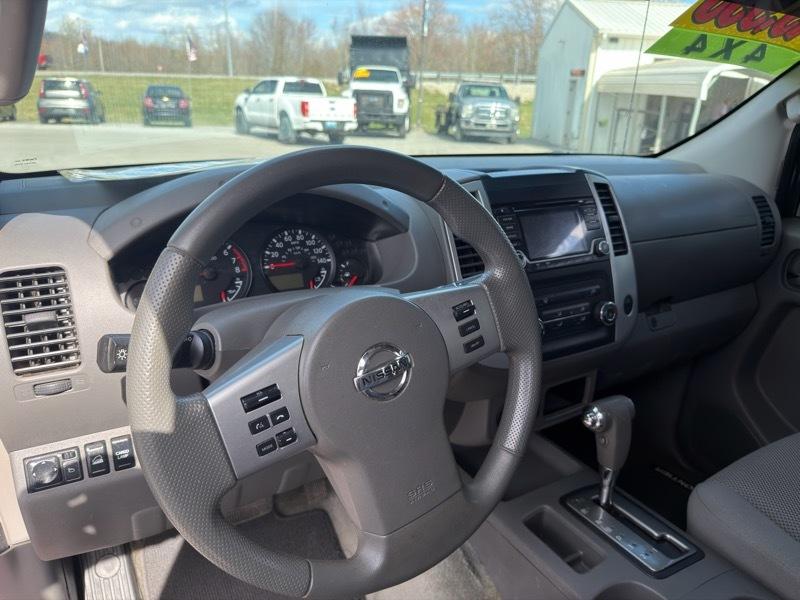 Nissan Frontier PRO-4X Crew Cab 5AT 4WD 2016