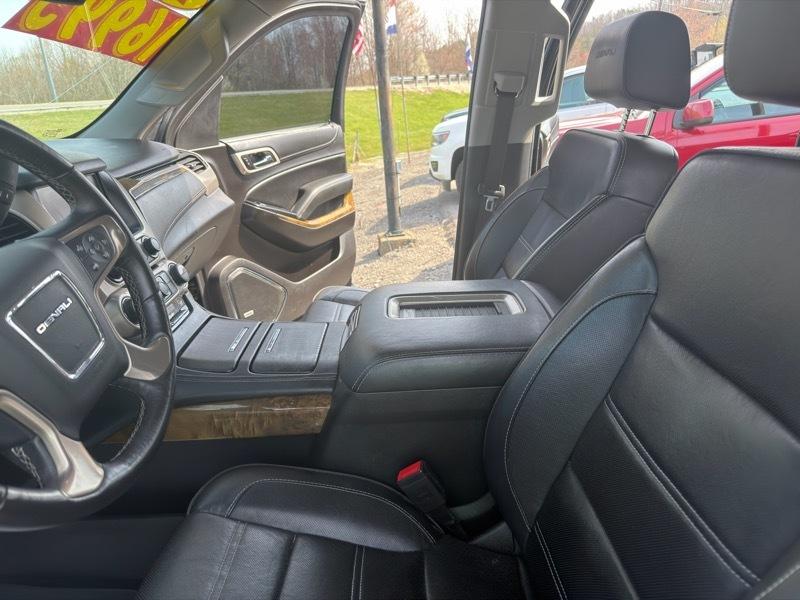 GMC Yukon XL Denali 4WD 2016