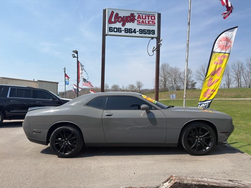 2018 Dodge Challenger SXT