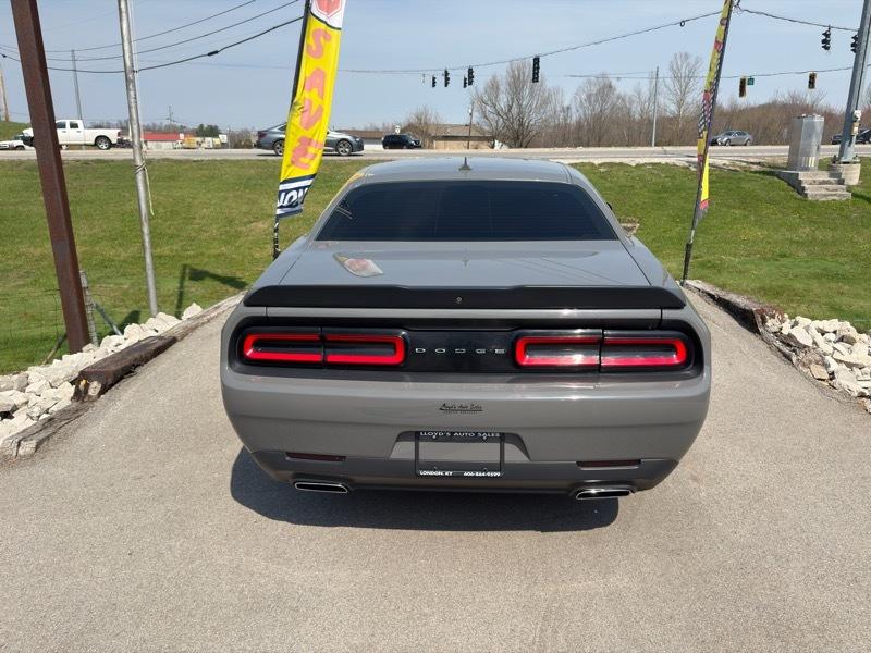 Dodge Challenger SXT 2018