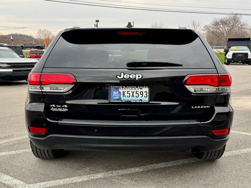 Jeep Grand Cherokee Laredo 4WD 2020