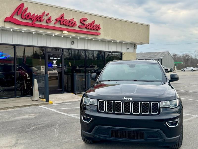 Jeep Grand Cherokee Laredo 4WD 2020