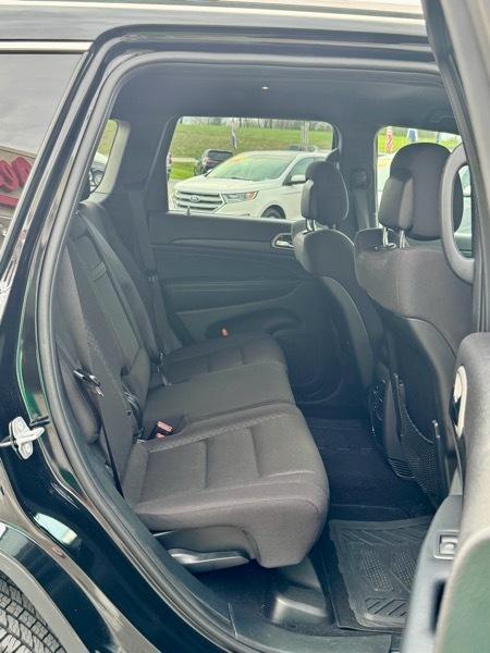 Jeep Grand Cherokee Laredo 4WD 2020