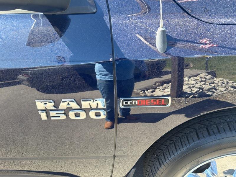 RAM 1500 4WD Crew Cab 140.5" Big Horn 2014