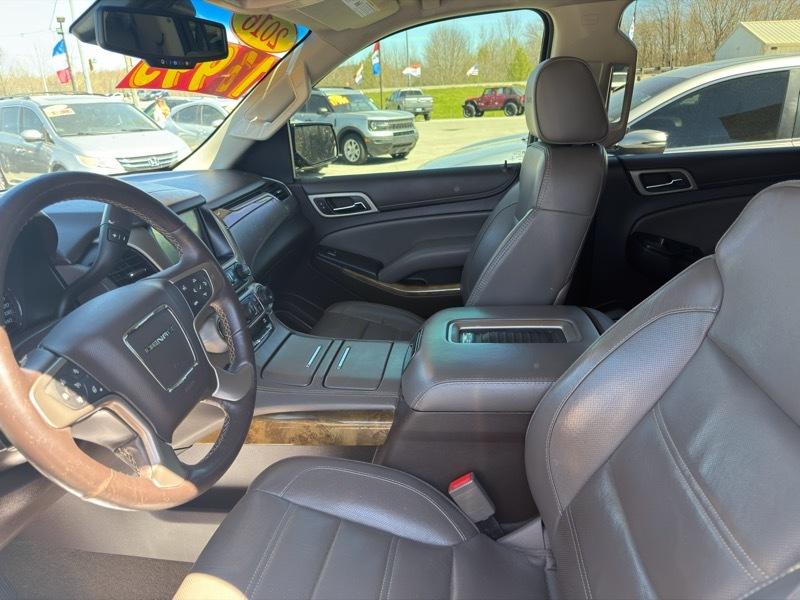 GMC Yukon XL Denali 4WD 2016