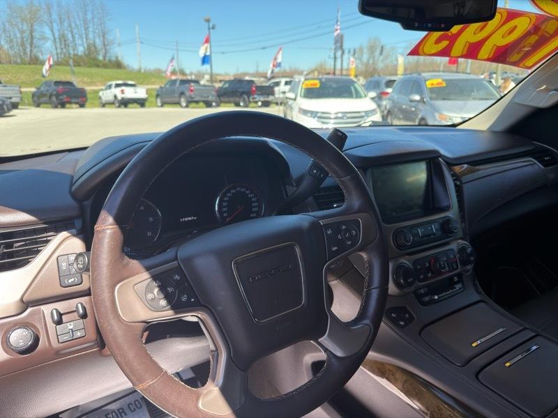 GMC Yukon XL Denali 4WD 2016