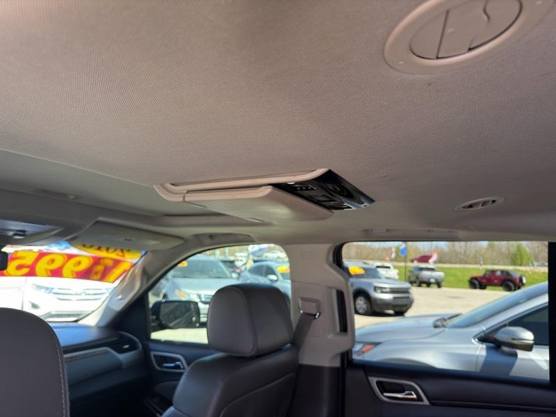 GMC Yukon XL Denali 4WD 2016