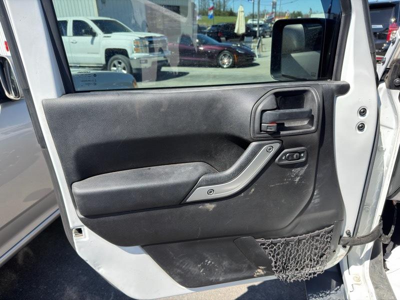 Jeep Wrangler Unlimited Sahara 4WD 2015