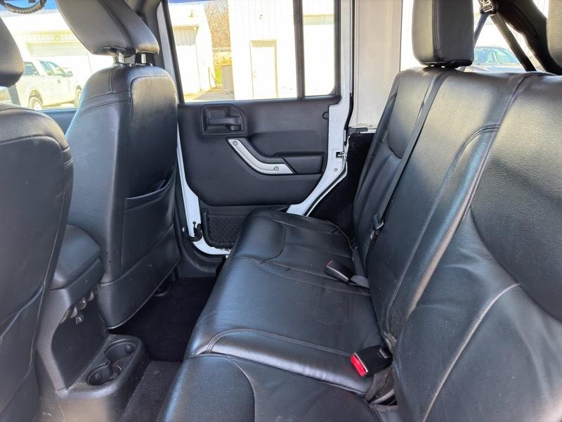 Jeep Wrangler Unlimited Sahara 4WD 2015