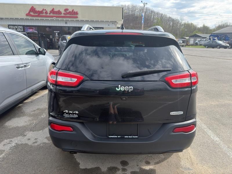 Jeep Cherokee Latitude 4WD 2016