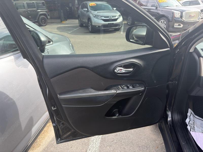 Jeep Cherokee Latitude 4WD 2016