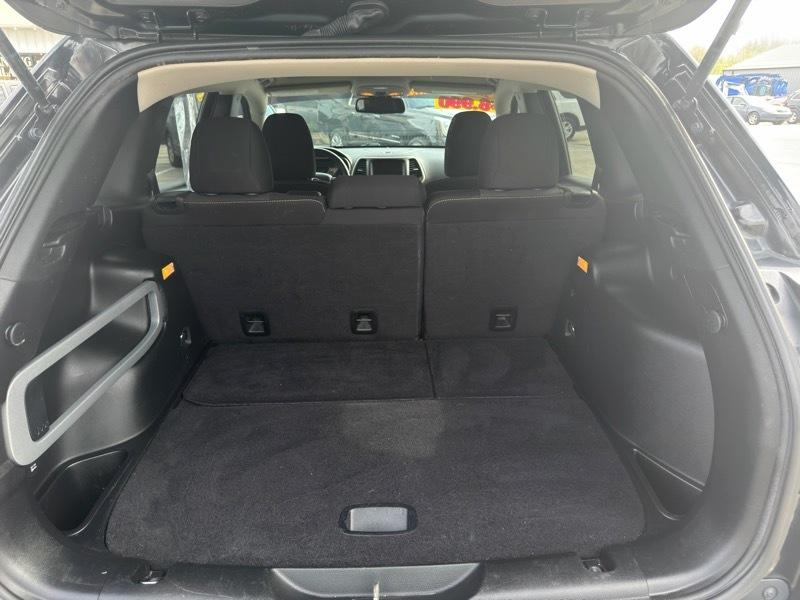 Jeep Cherokee Latitude 4WD 2016