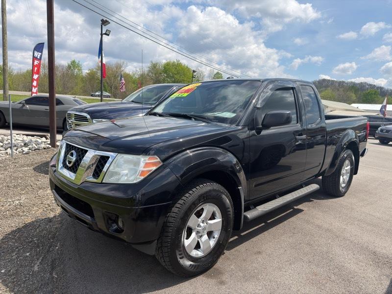 Nissan Frontier 4WD King Cab Auto SV 2013