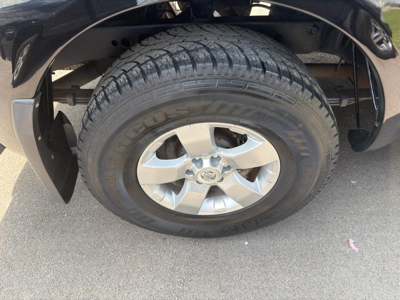 Nissan Frontier 4WD King Cab Auto SV 2013