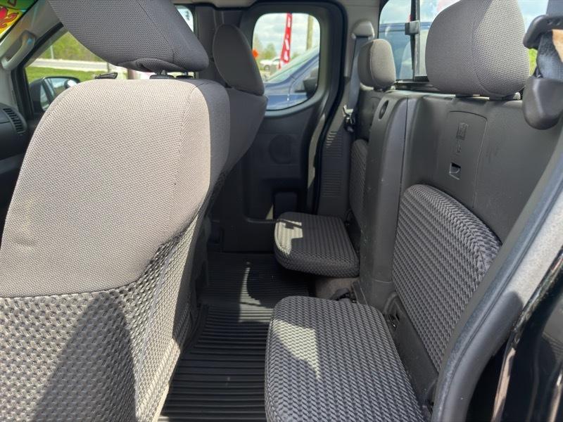 Nissan Frontier 4WD King Cab Auto SV 2013