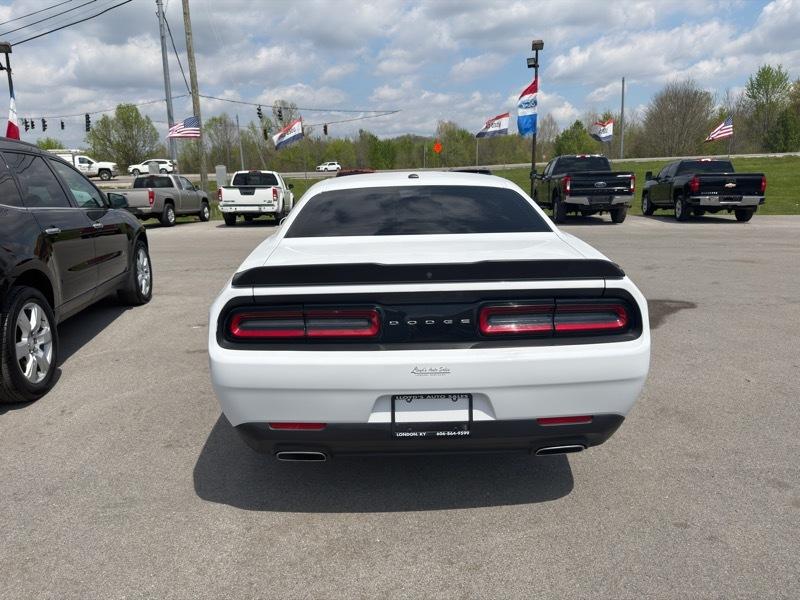Dodge Challenger SXT 2023