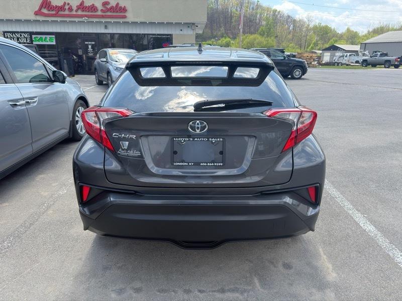 Toyota C-HR XLE 2018