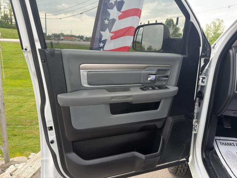 RAM 3500 SLT Crew Cab LWB 4WD DRW 2018