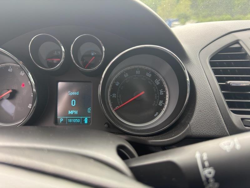 Buick Regal CXL - 4XL 2011