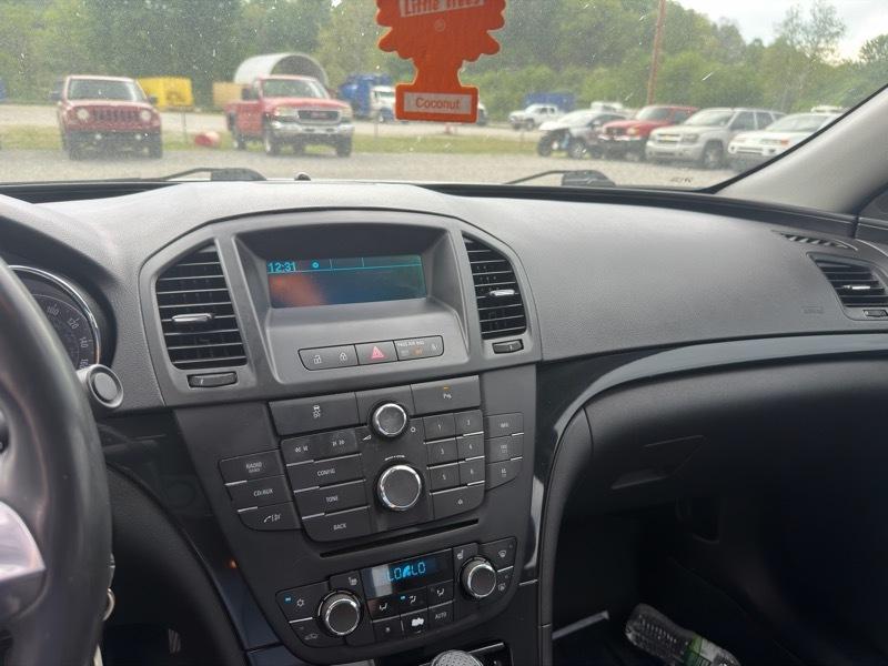 Buick Regal CXL - 4XL 2011