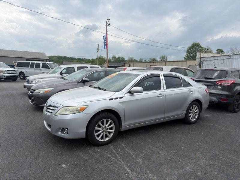 Toyota Camry 4dr Sdn LE Auto 2010