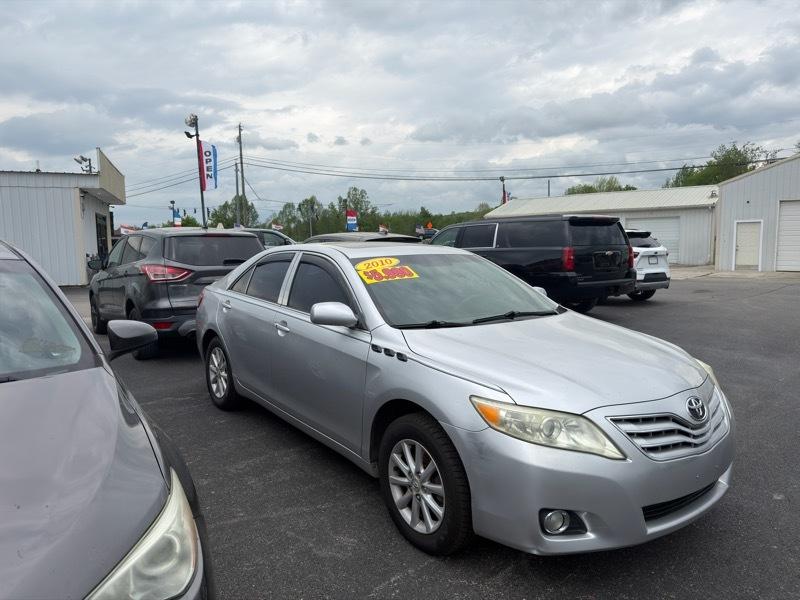 Toyota Camry 4dr Sdn LE Auto 2010
