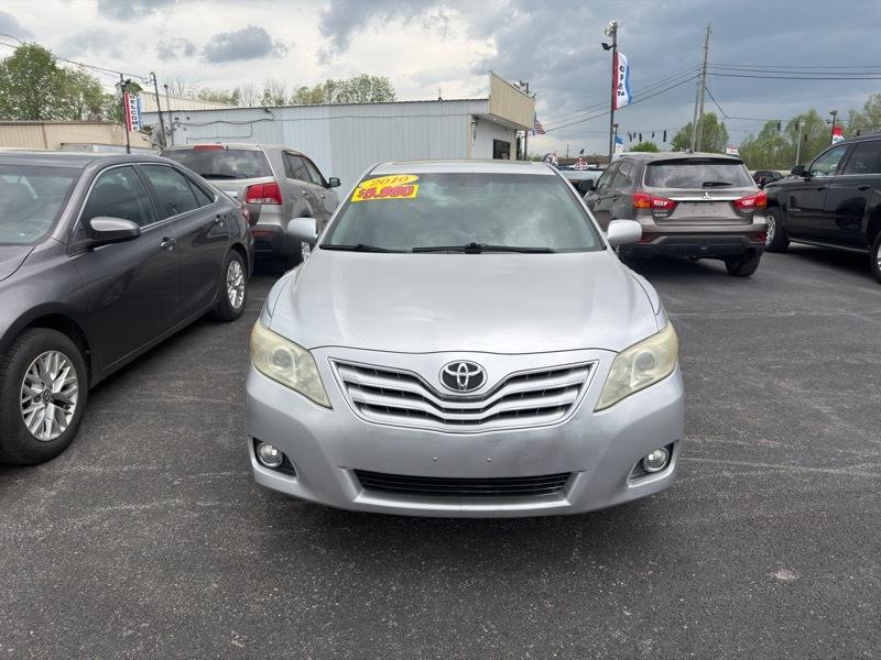 Toyota Camry 4dr Sdn LE Auto 2010