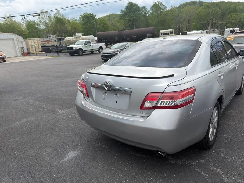 Toyota Camry 4dr Sdn LE Auto 2010