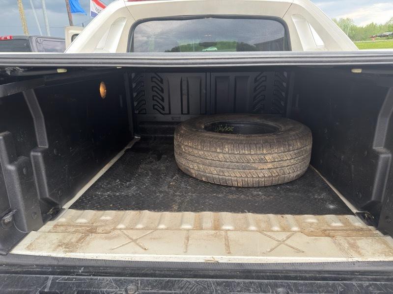 Chevrolet Avalanche LTZ 4WD 2013