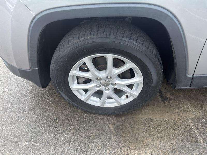 Jeep Cherokee Sport 4WD 2015