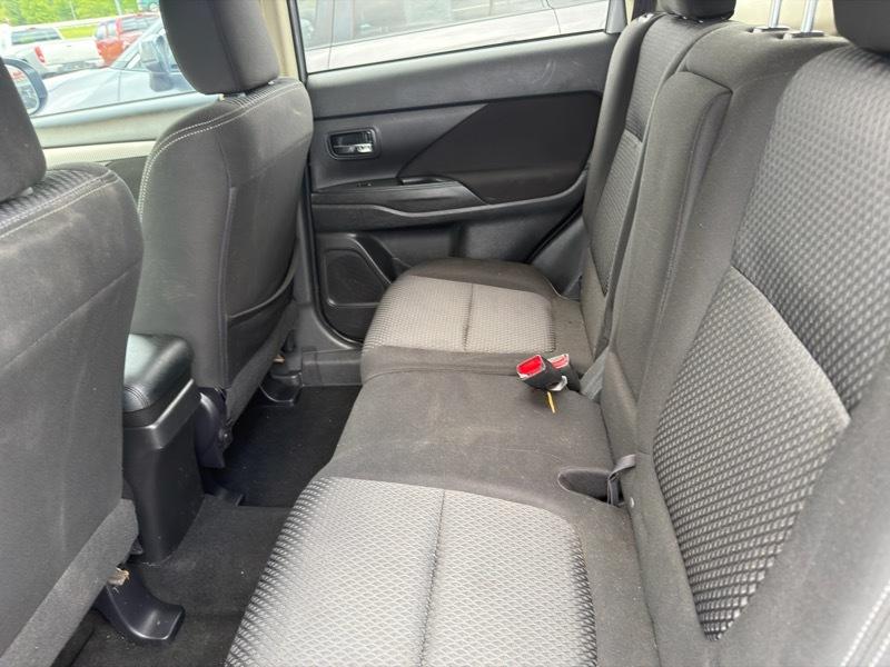 Mitsubishi Outlander SEL 2WD 2018